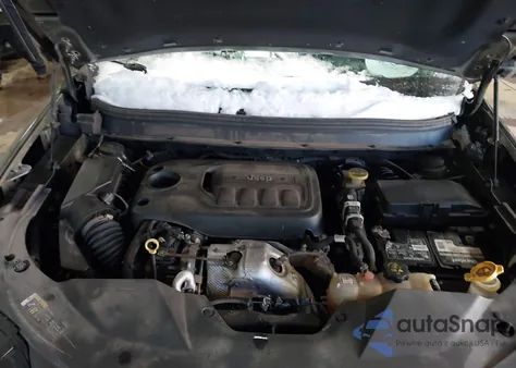 2019 Jeep Cherokee Latitude Plus 4X4 z USA, uszkodzony, nr VIN 1C4PJMLN2KD250846